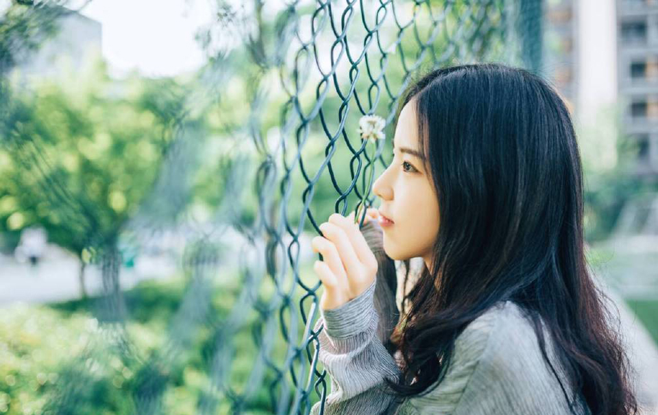 “下去吧。”吕布挥了挥手。
